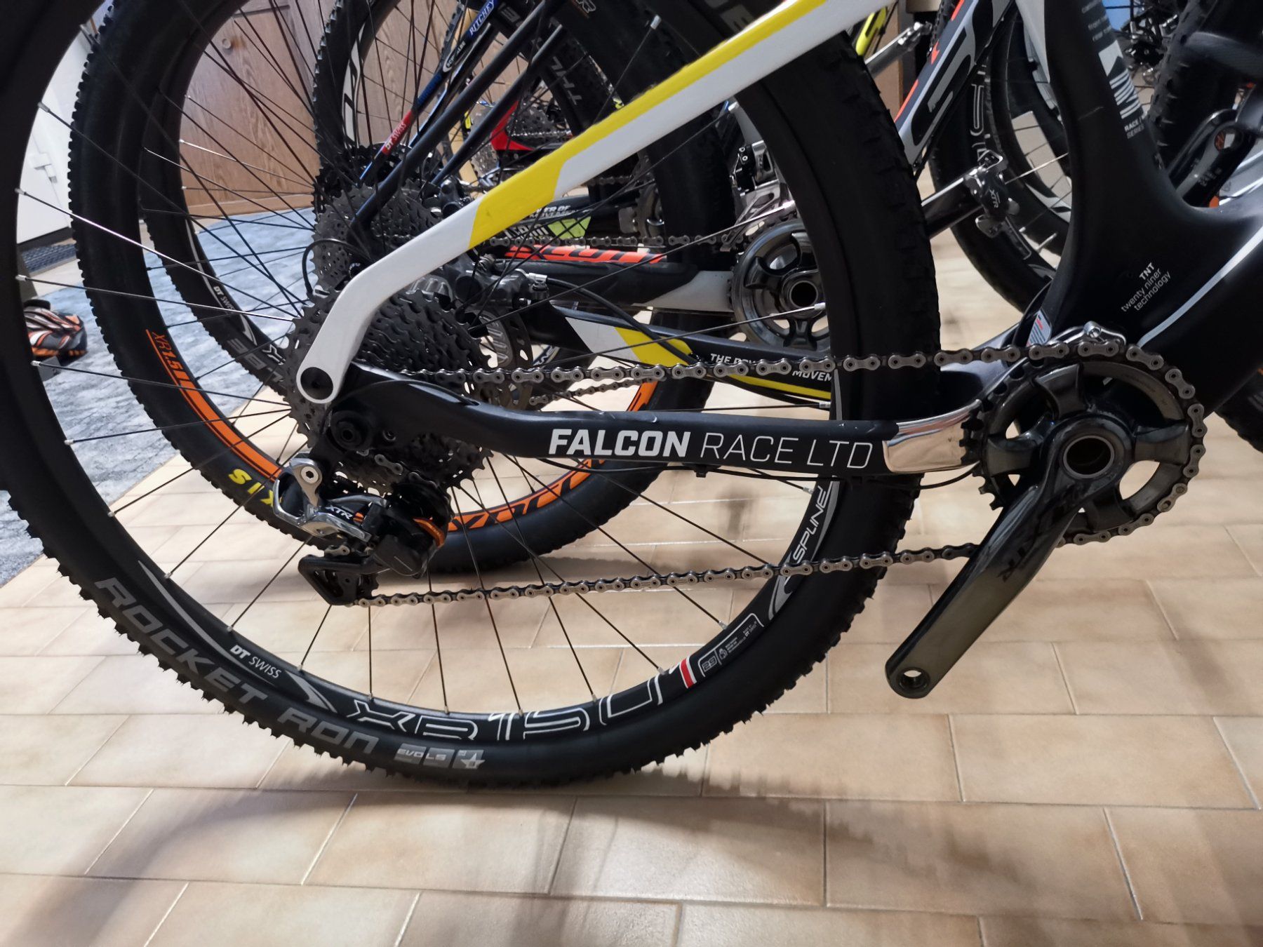 Wheeler Velos: Mtb Wheeler Falcon race LTD – Gebraucht aus Bosco Luganese von svi_vv9w 3