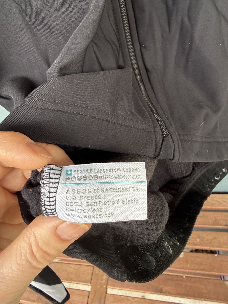 Assos Jacken: ASSOS Velo Jacke Grösse M 🚴🏻‍♂️ – Gebraucht aus Uster von Flummi 8