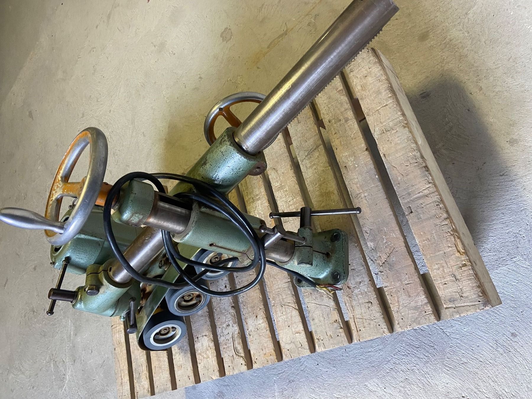 Alle Maschinen: Vorschubapparat Holzher – Gebraucht aus Dübendorf von  6