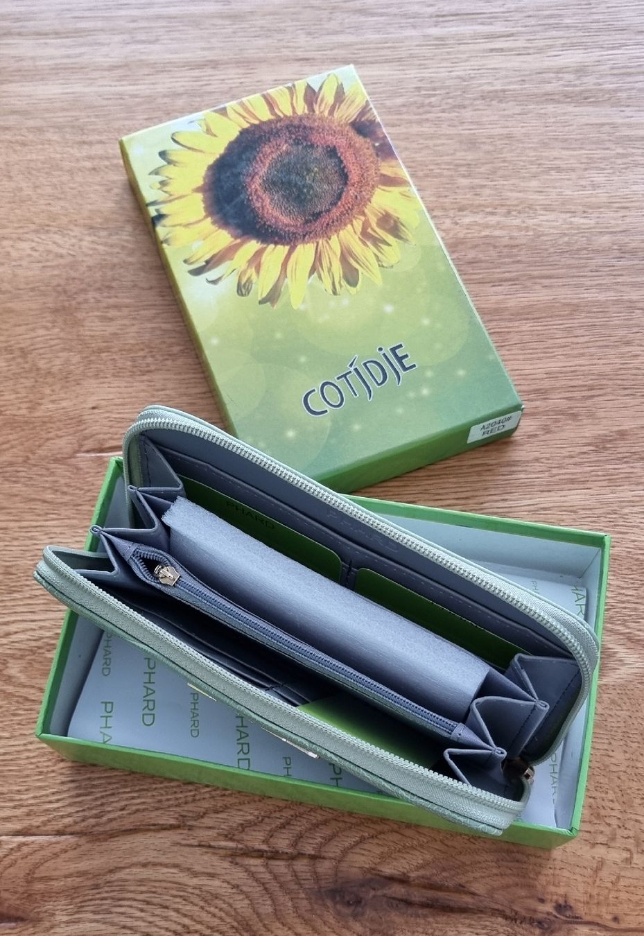 Portamonete: Portemonnaie  Mint – Nuovo (secondo la descrizione) da Frauenfeld venduto da Bleeddragon 1