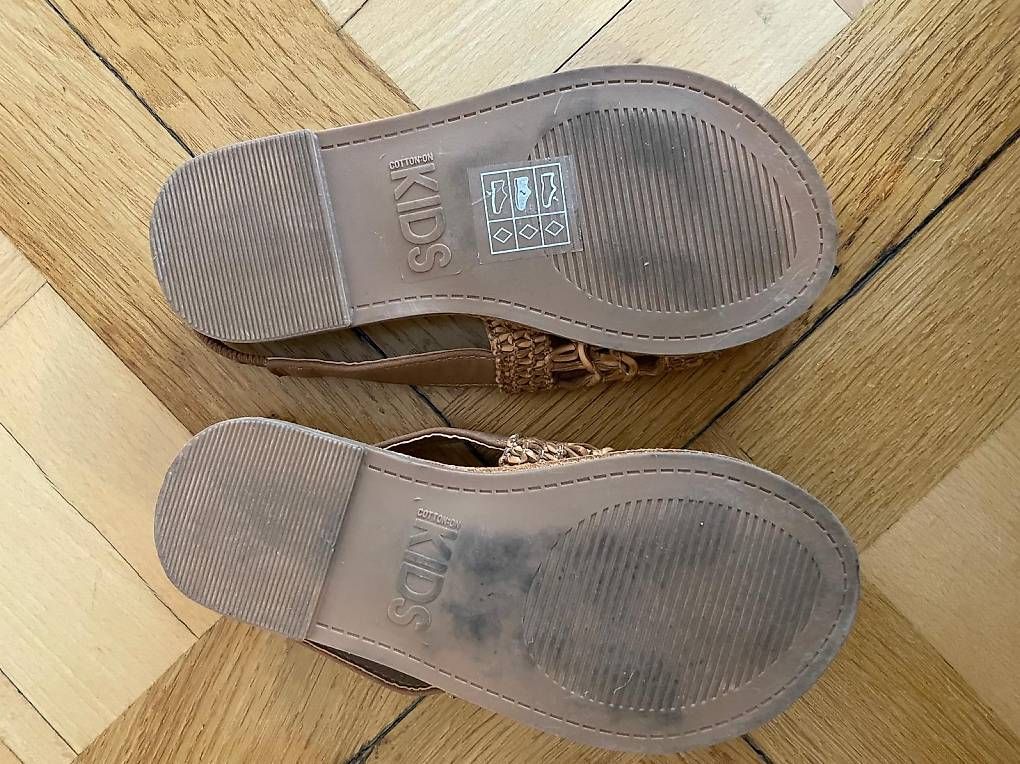 Scarpe per ragazze: Sandalen 28 – Usato da Zürich venduto da apfel018 2