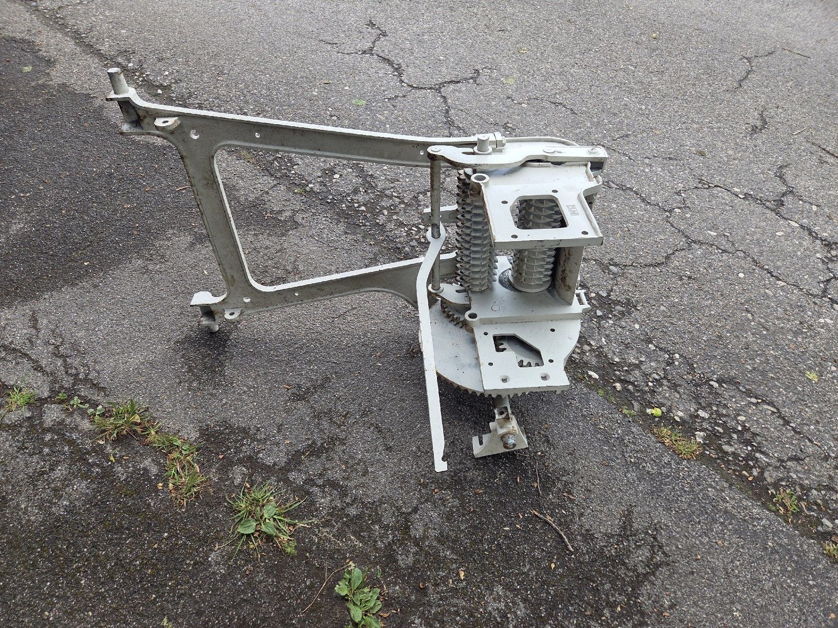 Häcksler: alte häcksler maschine  – Defekt aus Wattenwil von Dk2131 3