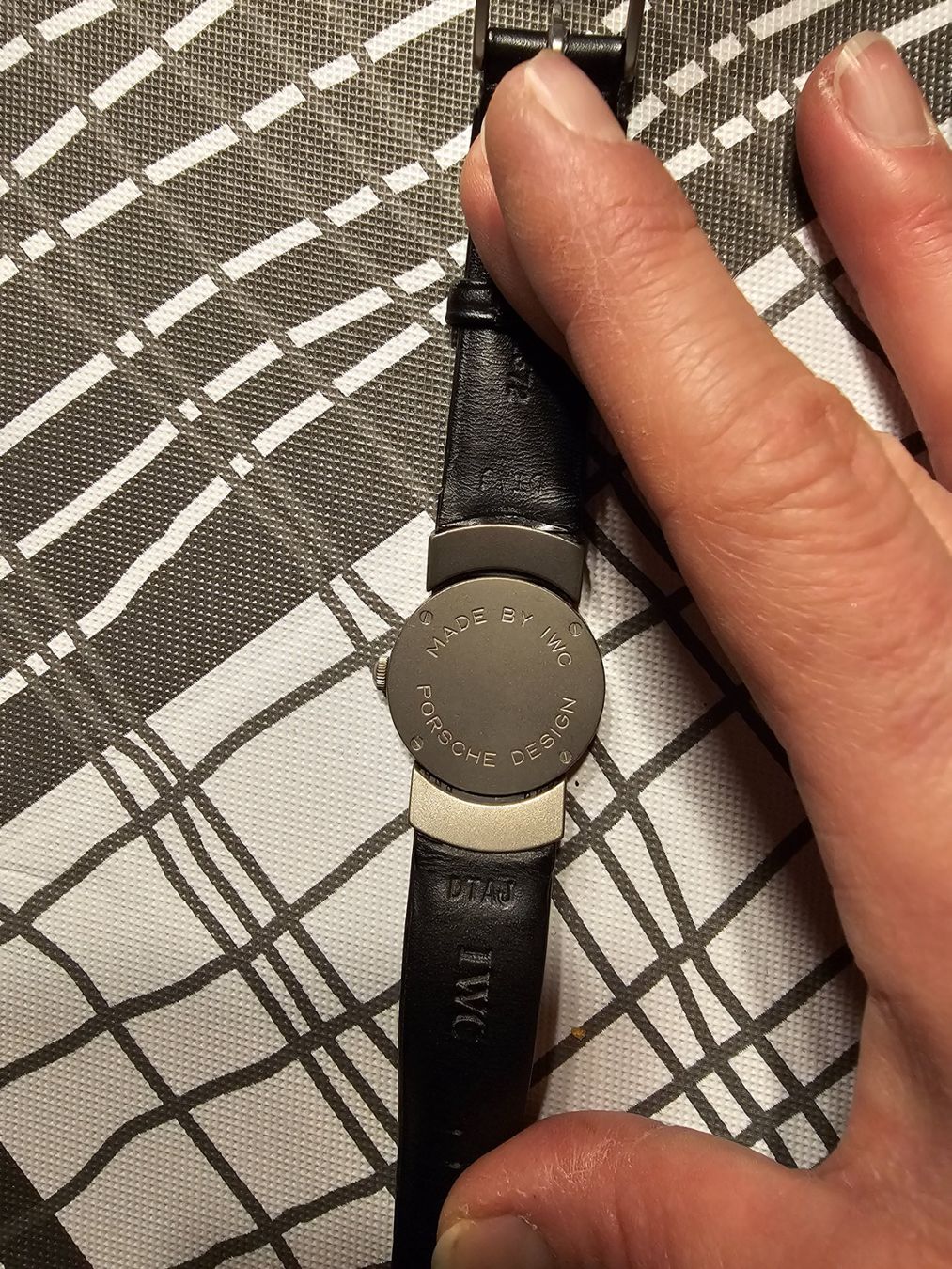 IWC Uhren: IWC Porsche Design Titanium Damenuhr – Gebraucht aus Kiental von MeSa_Niesen 1