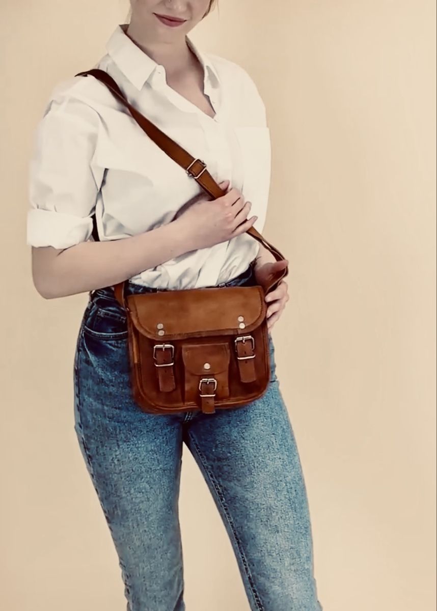 Borse da donna: Umhängetasche Vintage Leder – Nuovo e nell'imballaggio originale da Zollikofen venduto da AureusManus 2