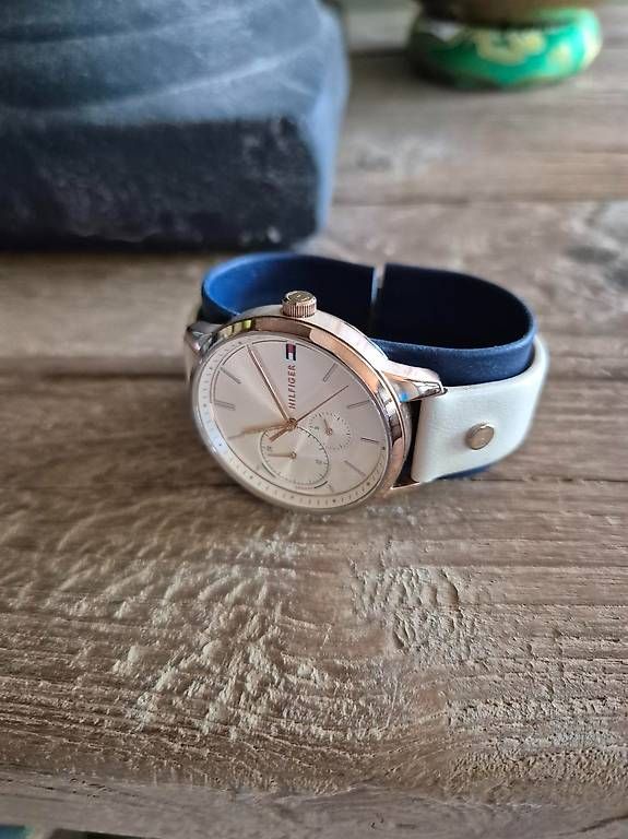 Orologi: Tommy Hilfiger Uhr – Usato da horgen venduto da massi71 1