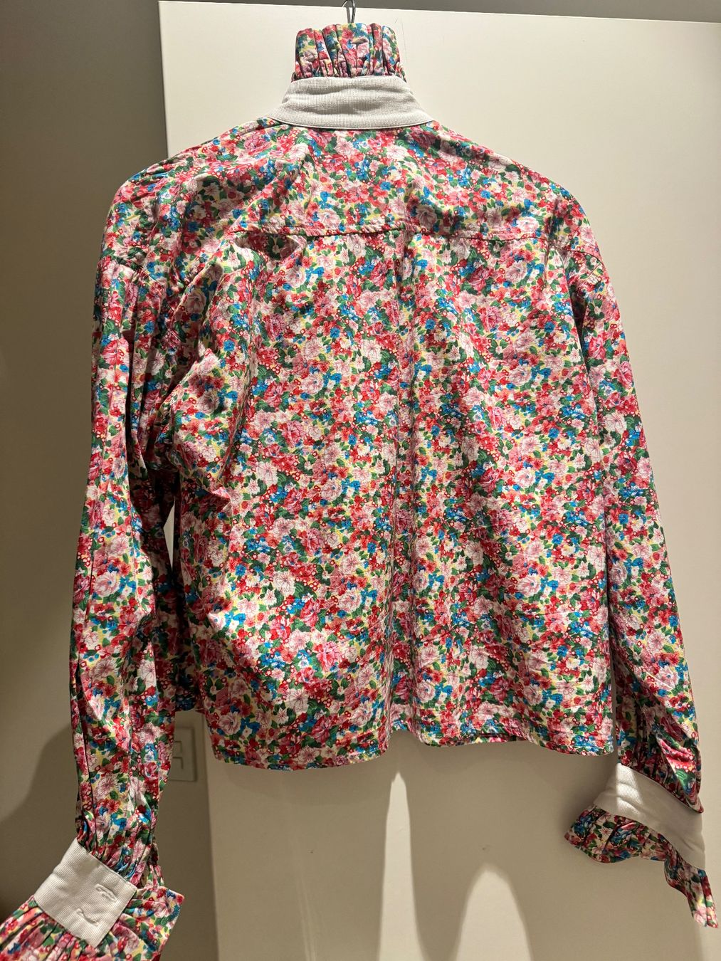 Camicette: Chemise à fleurs "The Label Edition", taille S – Usato da Genève venduto da bisounours23 3