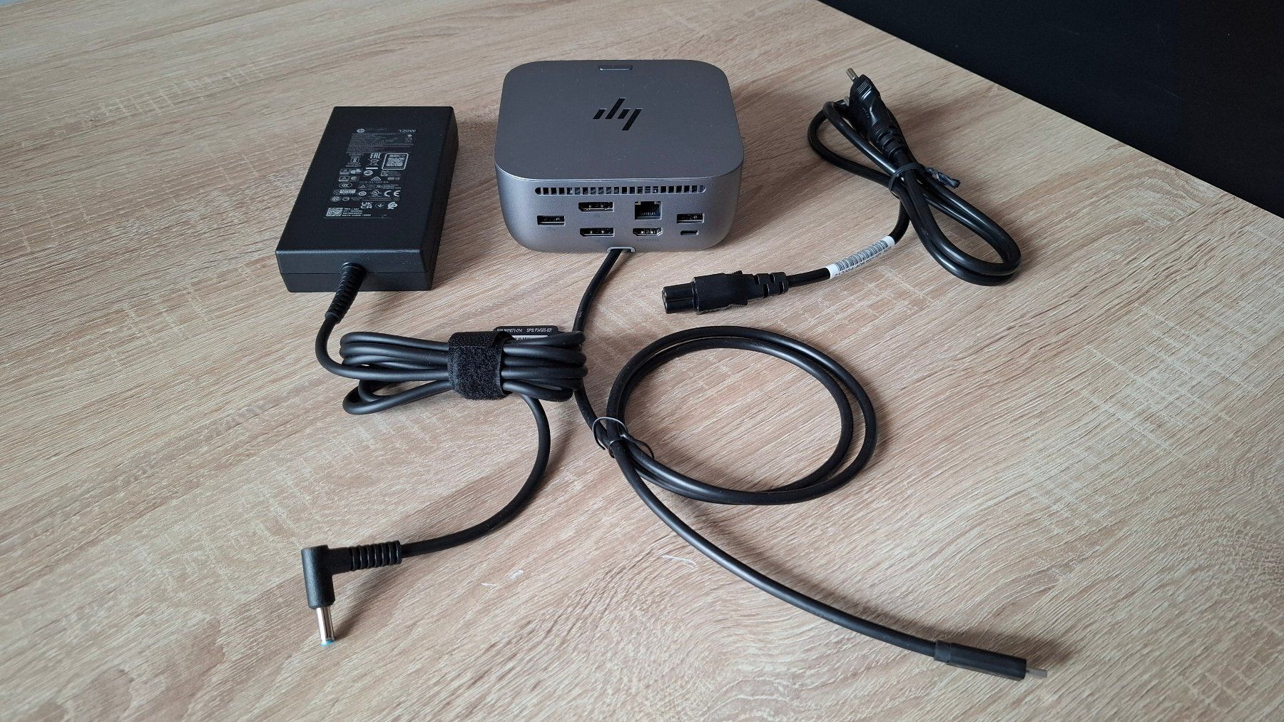 Hewlett Packard Dockingstation: HP Thunderbolt 4 100W G6 Dock – Gebraucht aus Lützelflüh-Goldb von Noir7.pk