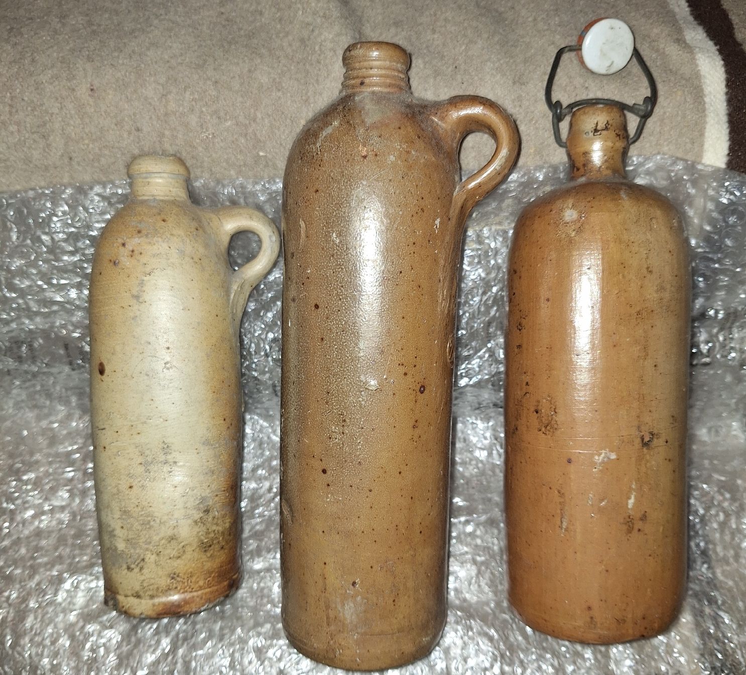 Bottiglie: 3 antike Stoneware – Usato da Vilters venduto da Fleiflomi