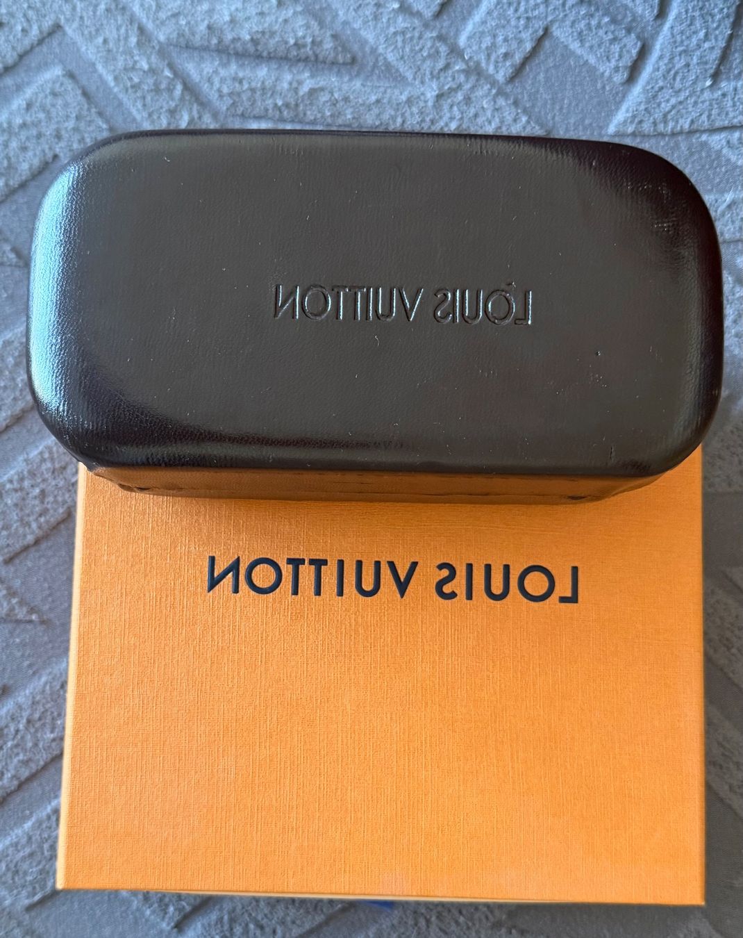 Louis Vuitton Occhiali & Lenti: Lunette Louis Vuitton homme – Usato da Villeneuve VD venduto da pri_7xyx 4