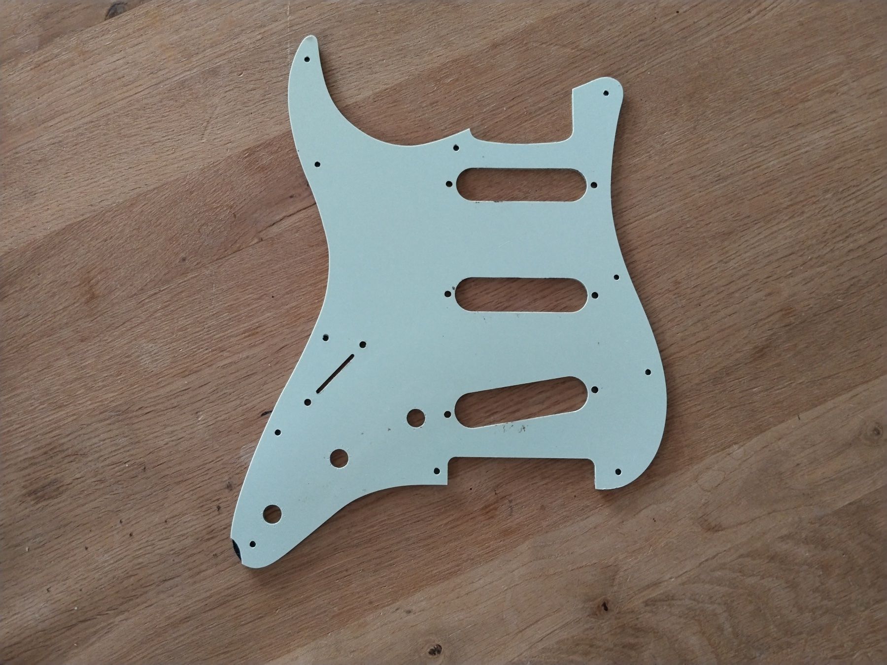 Strumenti musicali: Stratocaster Pickguard Parchment – Usato da Beinwil am See venduto da choragreece 1