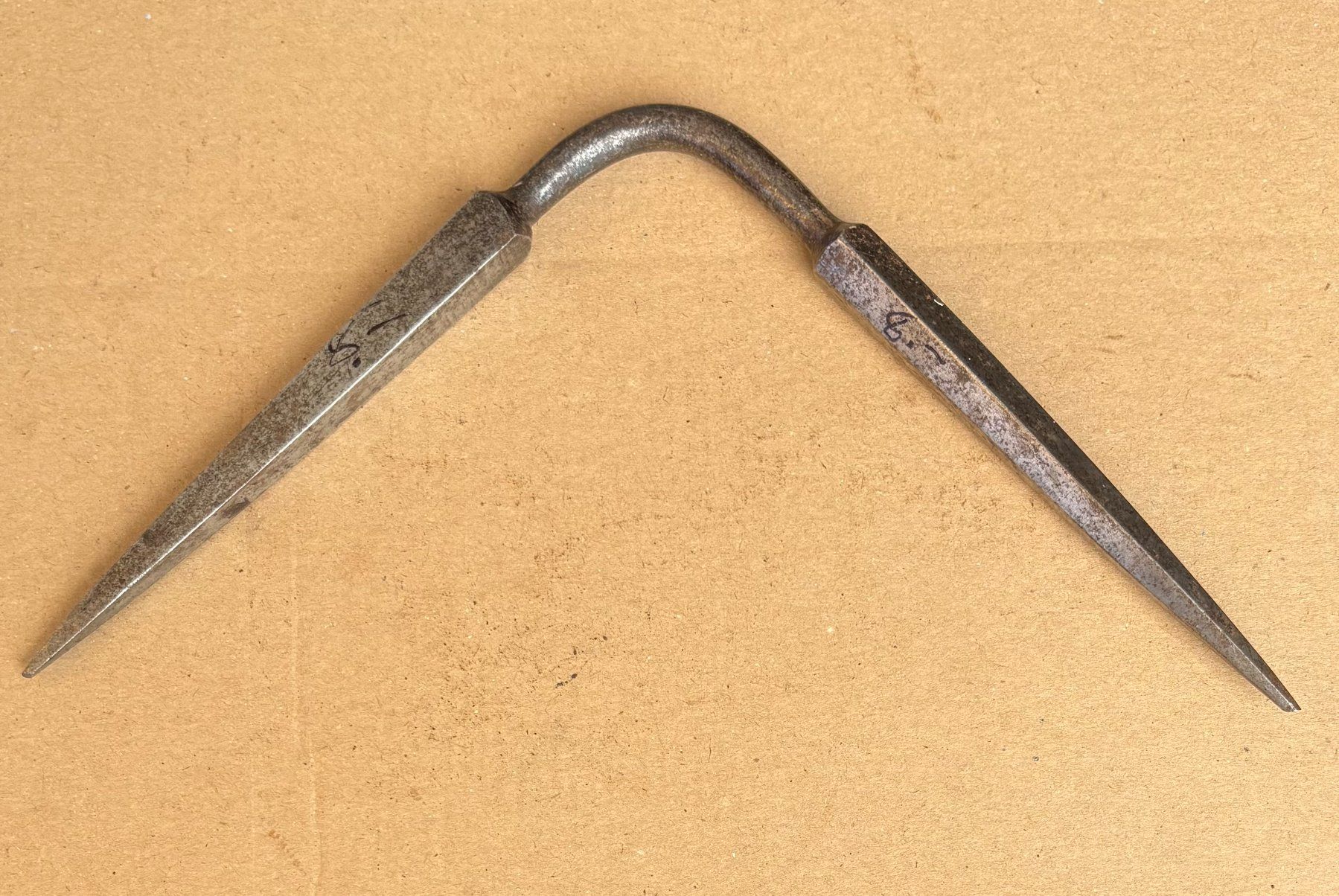 Tutti gli attrezzi: VINTAGE WERKZEUG – Usato da Ostermundigen venduto da wini63