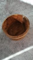 kleiner antiker Holztopf