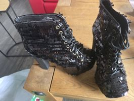 Neue schwarze Lackschuhe für Partys und Ausgehen, Nummer 37,