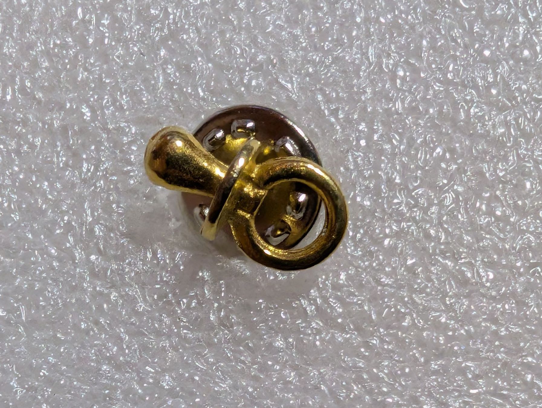 Placchette & Badge: Ansteckpin 147: Schnuller Nuggi – Usato da Oppligen venduto da Pin-Fall-Shop