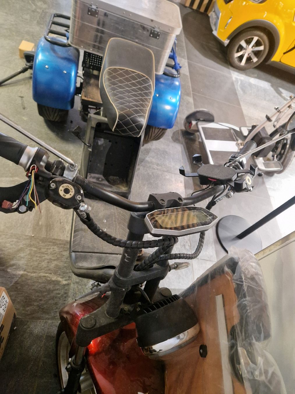 Elektromobile: e trike ohne Batterie  – Defekt aus Unterseen von beE-Scooter
