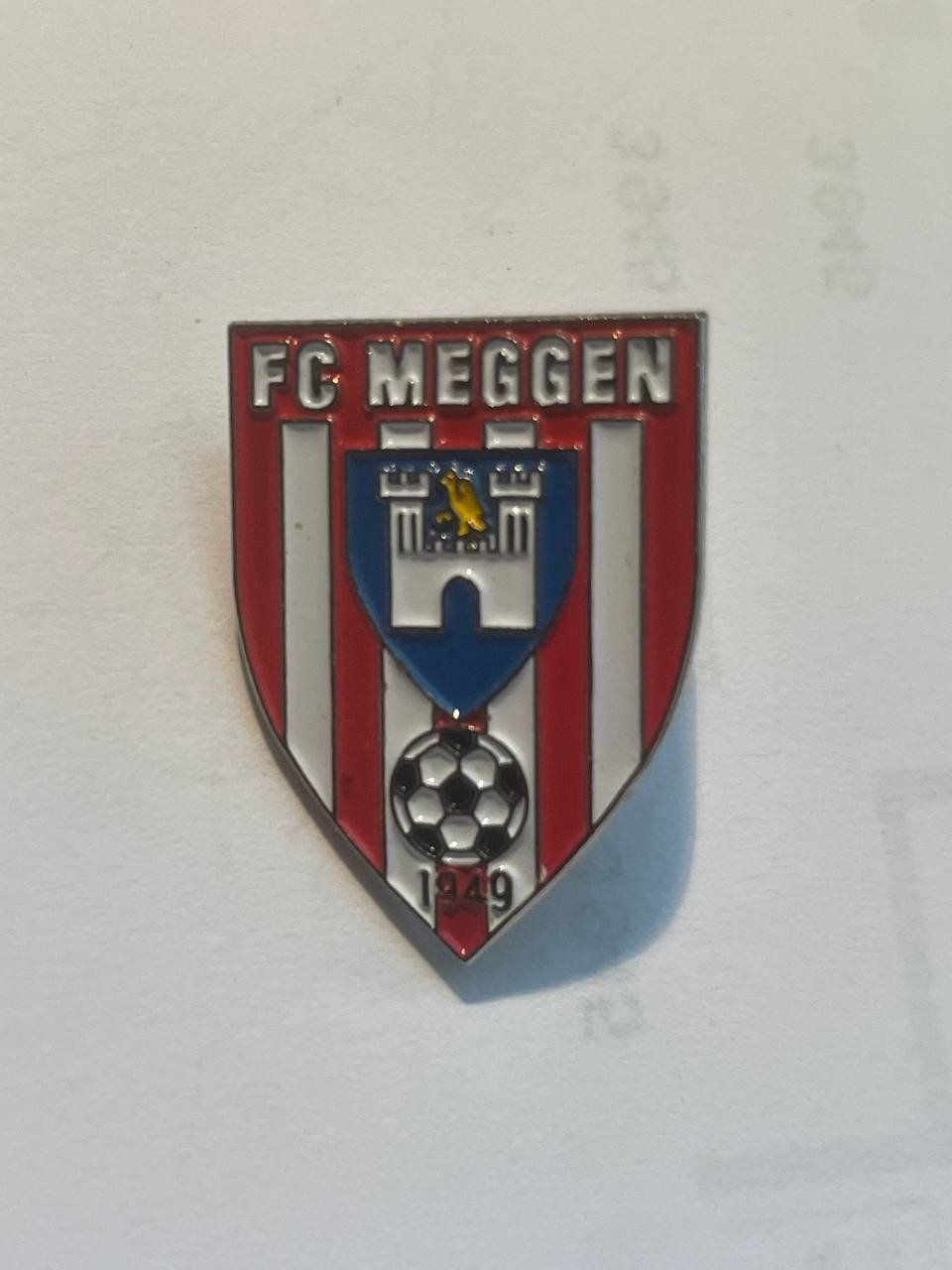 Placchette & Badge: 63. Pin - FC Meggen – Usato da Luzern venduto da Irek 1