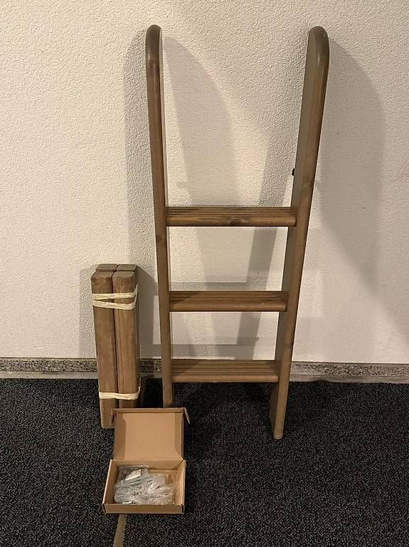 Leitern: FlexaFlexa Leiter Farb Tera – Gebraucht aus Kirchberg BE von TI-Tech
