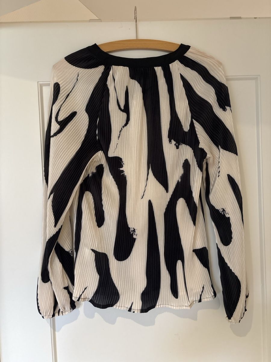 Shein Camicette: Bluse mit Muster – Usato da Winterthur venduto da beijaflor777 2