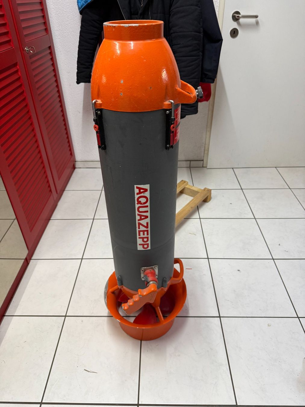Sonstige: Unterwasserscooter Original Aqua Zepp – Gebraucht aus Aeugst am Albis von Theo09 5