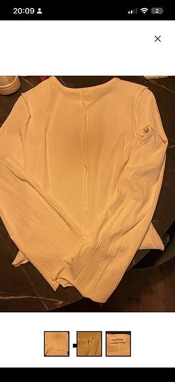 T-Shirts: Langarmshirt – Gebraucht aus Winterthur von sel_kp8t 1