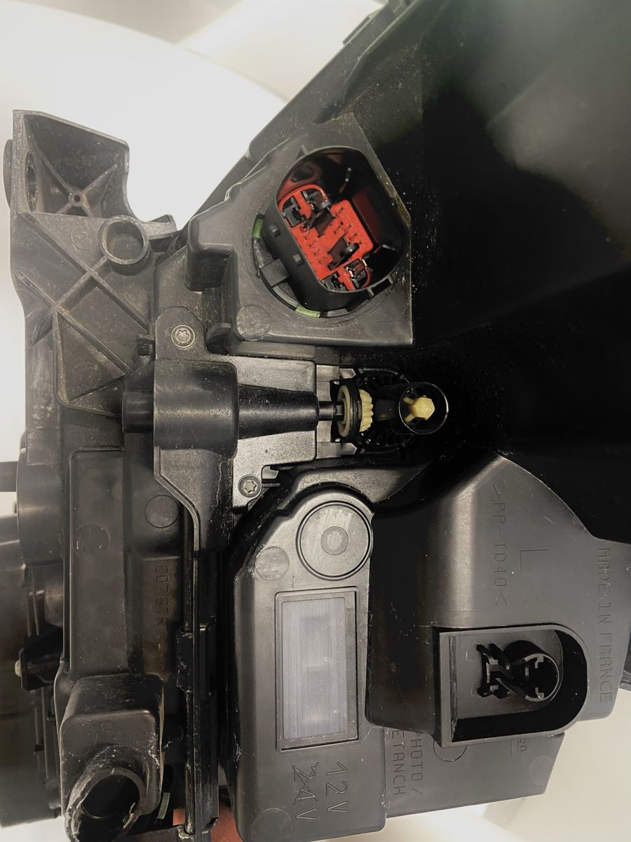 Jaguar Fari: Original Jaguar F Type Scheinwerfer rechts LED – Usato da Oberrohrdorf venduto da Ribeli71 4