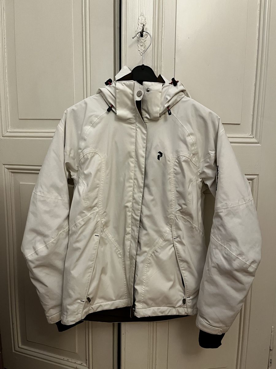 Peak Performance Vestes: Peak Performance Ski Jacket – D'occasion à Bulle par sar_h7bm