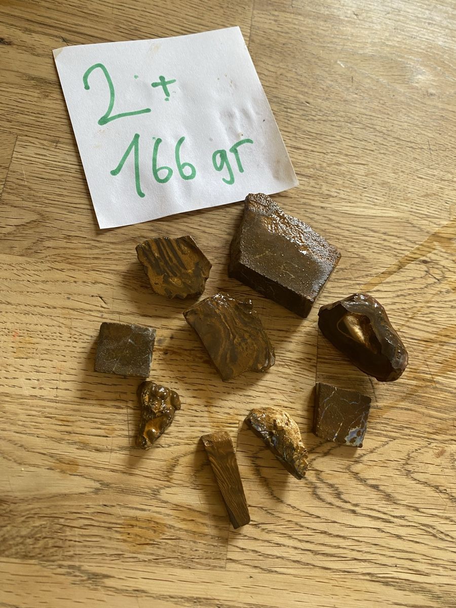 Edelsteine: 9 Boulder Rohopale – Gebraucht aus Flawil von Naphtali