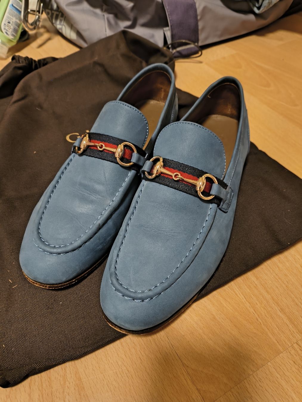 Gucci Scarpe da donna: Gucci Loafer hellblau Leder Grösse 36 – Nuovo (secondo la descrizione) da Zürich venduto da laribuechel 2