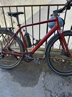Beau vélo électrique rouge Orbea