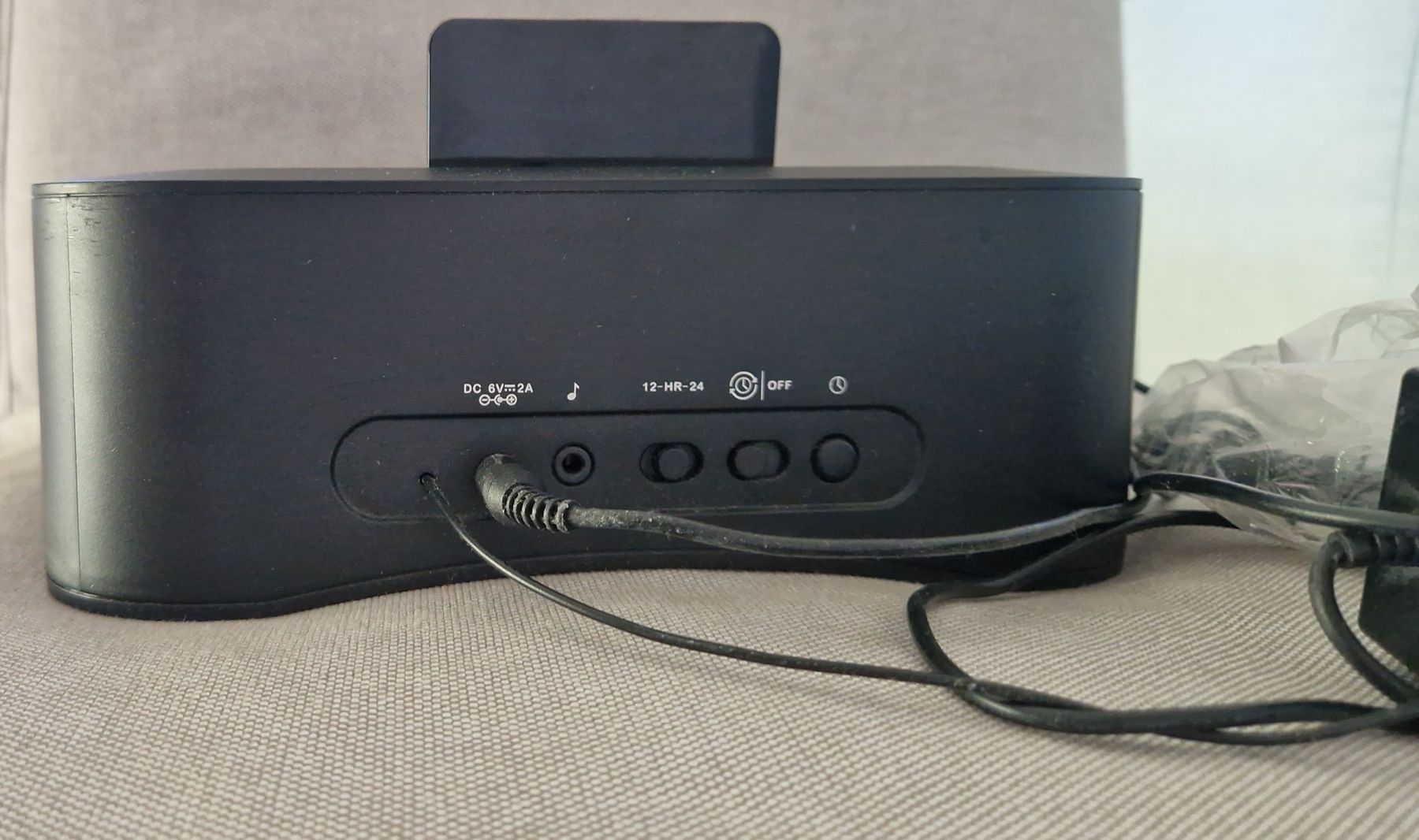 Logitech Radios: Logitech Clock Radio Dock S400i - Sveglia con Apple-Dock – Gebraucht aus Gordola von lul_g86d 3