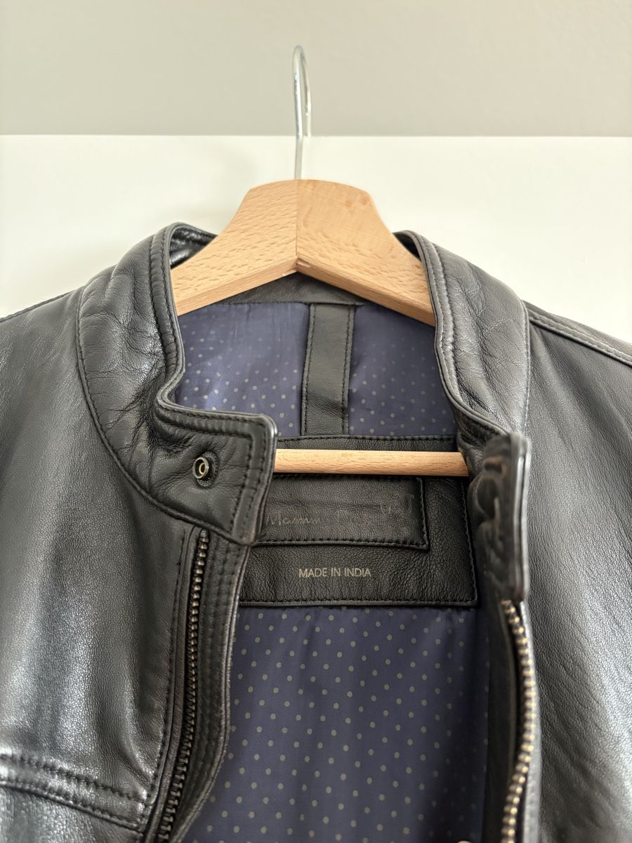 Massimo Dutti Giacche: Massimo Dutti Leather black jacket  – Nuovo (secondo la descrizione) da Zürich venduto da isa_5lmv 2