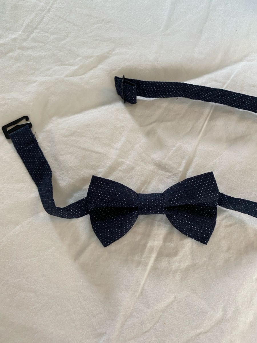 Altro abbigliamento per bambino: Bowtie boy – Nuovo (secondo la descrizione) da Reinach BL venduto da stutkir