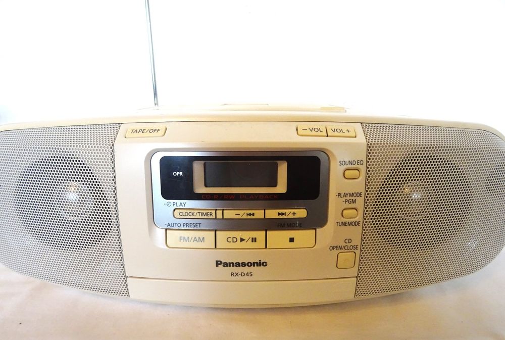 Panasonic RX-D45 Radio CD Kassettenrekorder in einem (Gebraucht) in ...