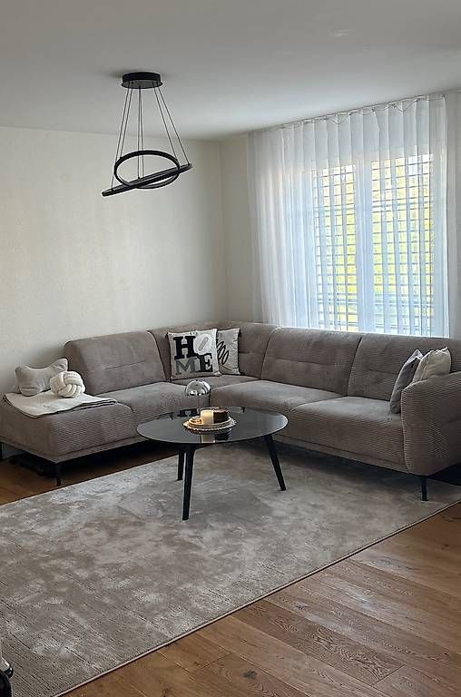 Divani: Wunderschöne Couch aus cord – Usato da Basadingen venduto da muj_2bjp