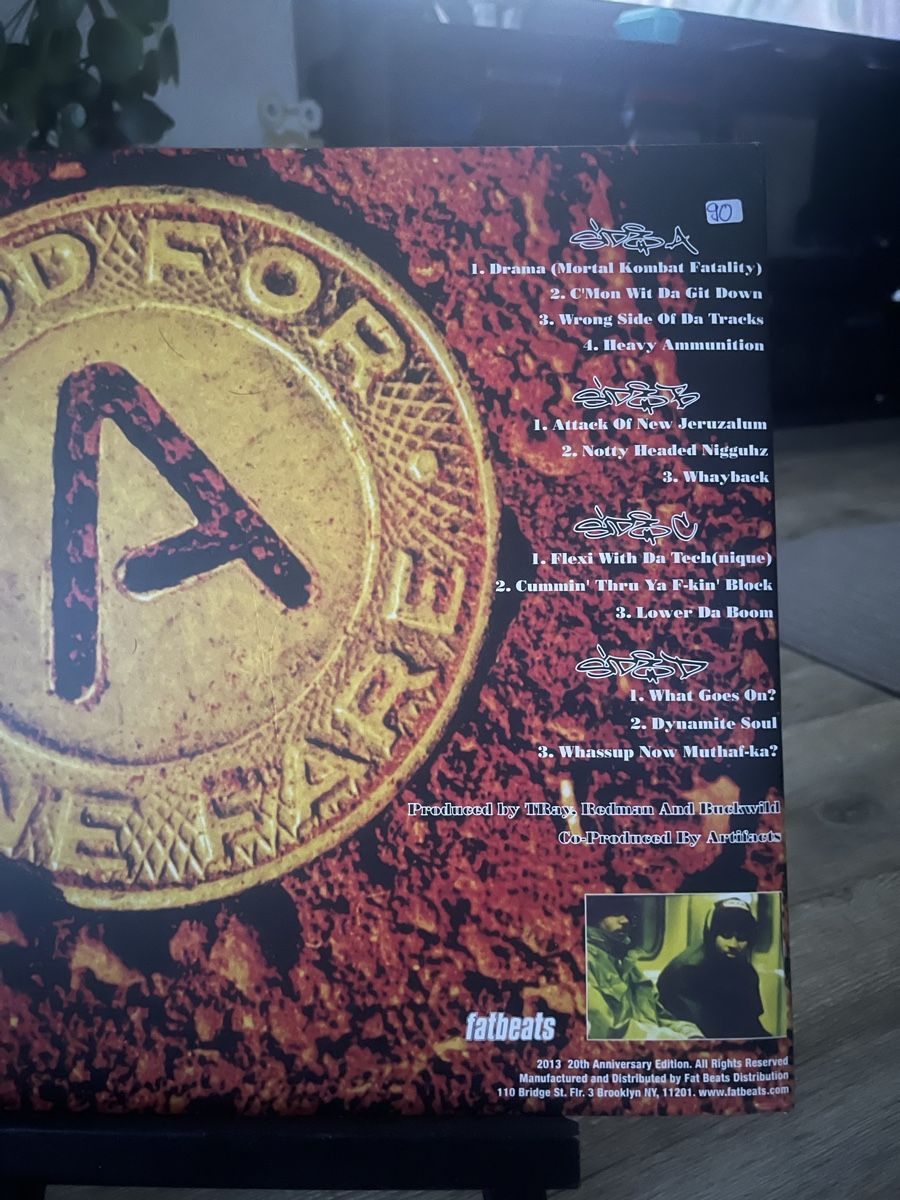 Dischi in vinile: Artifacts / Between a Rock inkl 7 Inch  – Nuovo (secondo la descrizione) da Dagmersellen venduto da stonefinger 1