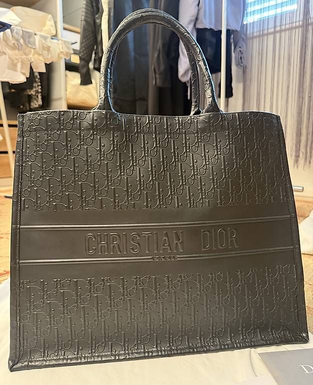 Borse da donna: Dior Tote Bag Leder – Usato da Dübendorf venduto da lilasonderbar
