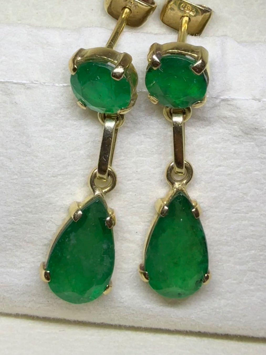 Boucles d'oreille: Ohrringe Gold18k mit Smaragd – D'occasion à Oberhof par RealStone