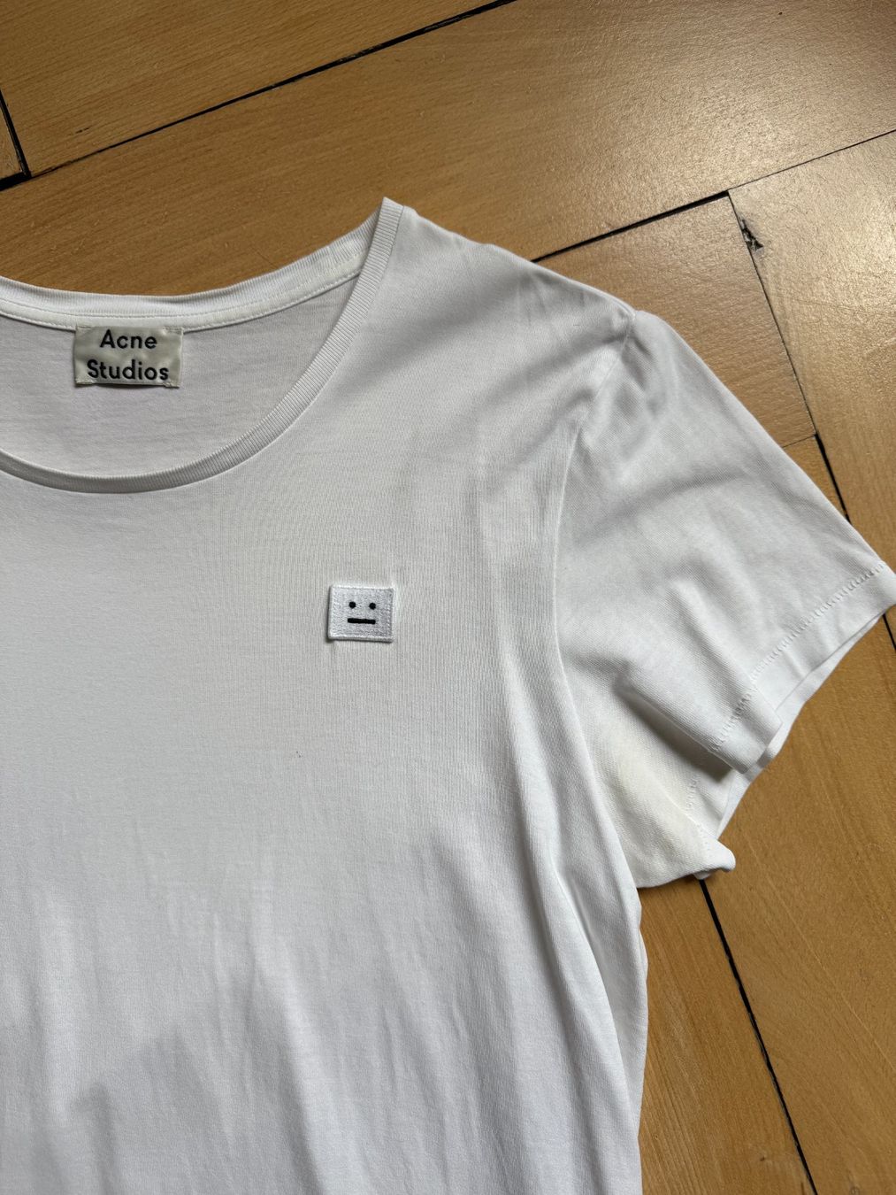 Acne Studios T-shirt: ACNE STUDIOS - T-Shirt weiss S – Usato da Zürich venduto da Diazaio 2