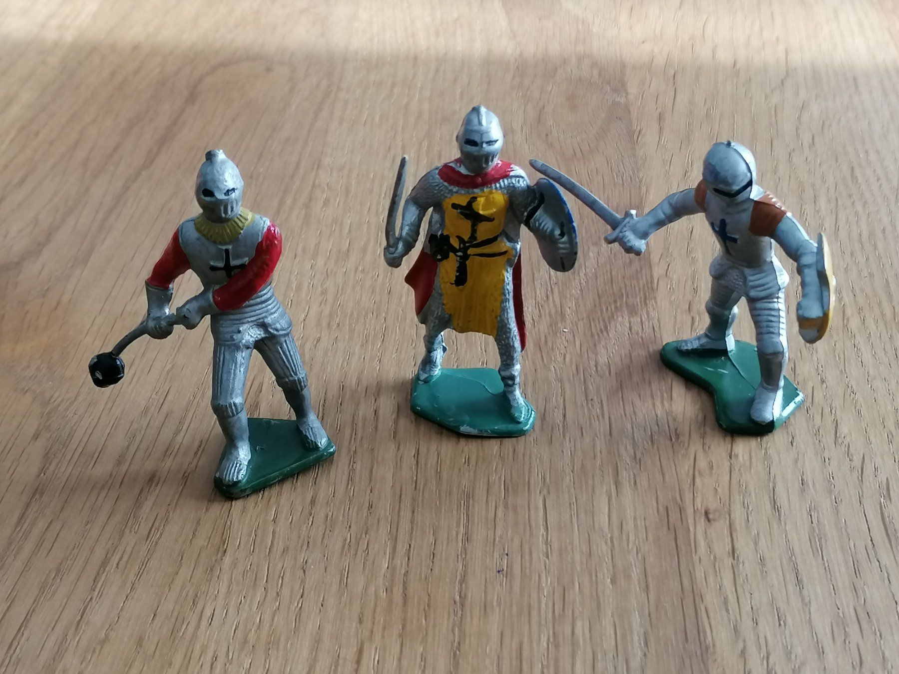 Statuette: HEIMO Ritter Plastik Figuren - 3 Stk. – Usato da Basel venduto da vintagecollector