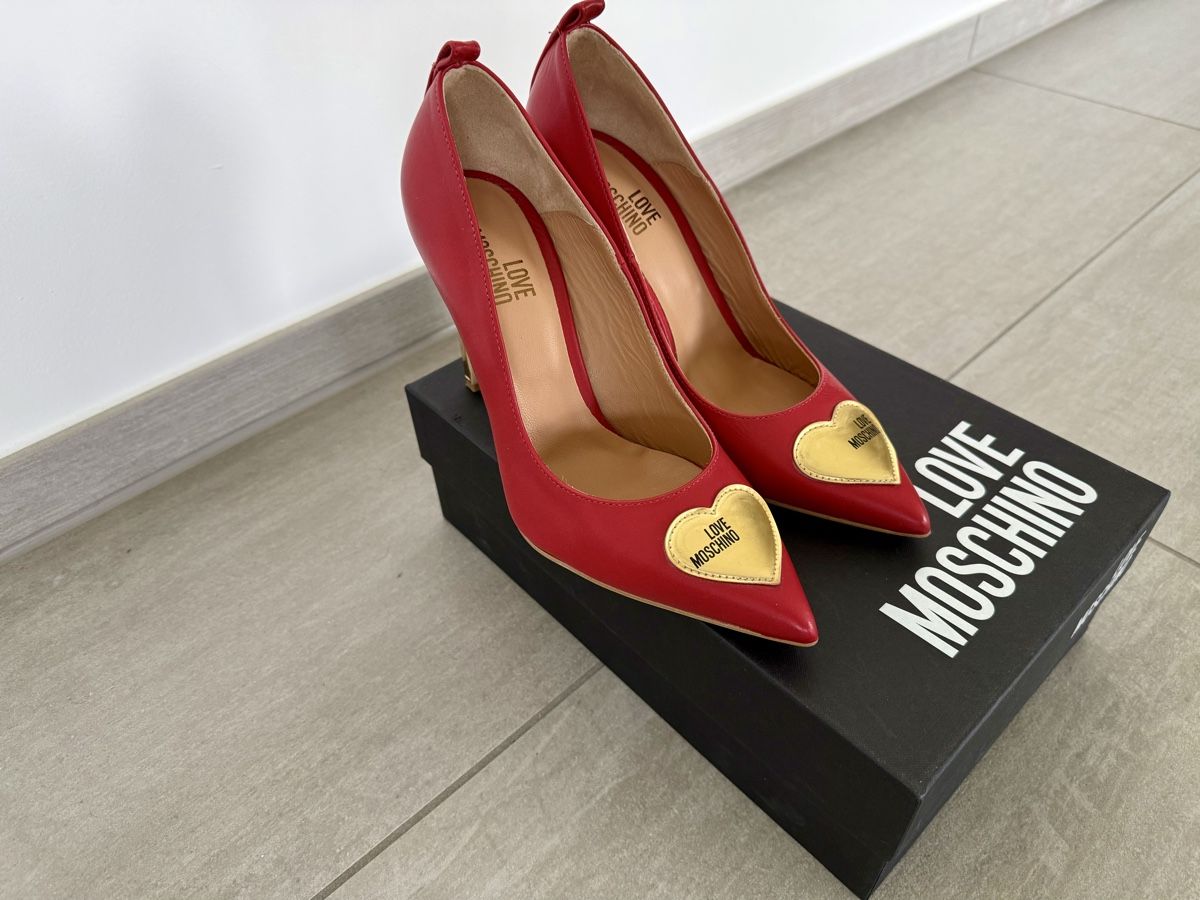Moschino Scarpe da donna: Love Moschino Schuhe – Nuovo (secondo la descrizione) da Davesco-Soragno venduto da tin_6xjv 1