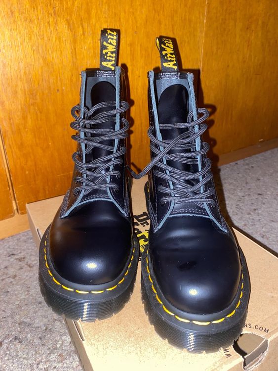 Doc martens hotsell taille 39