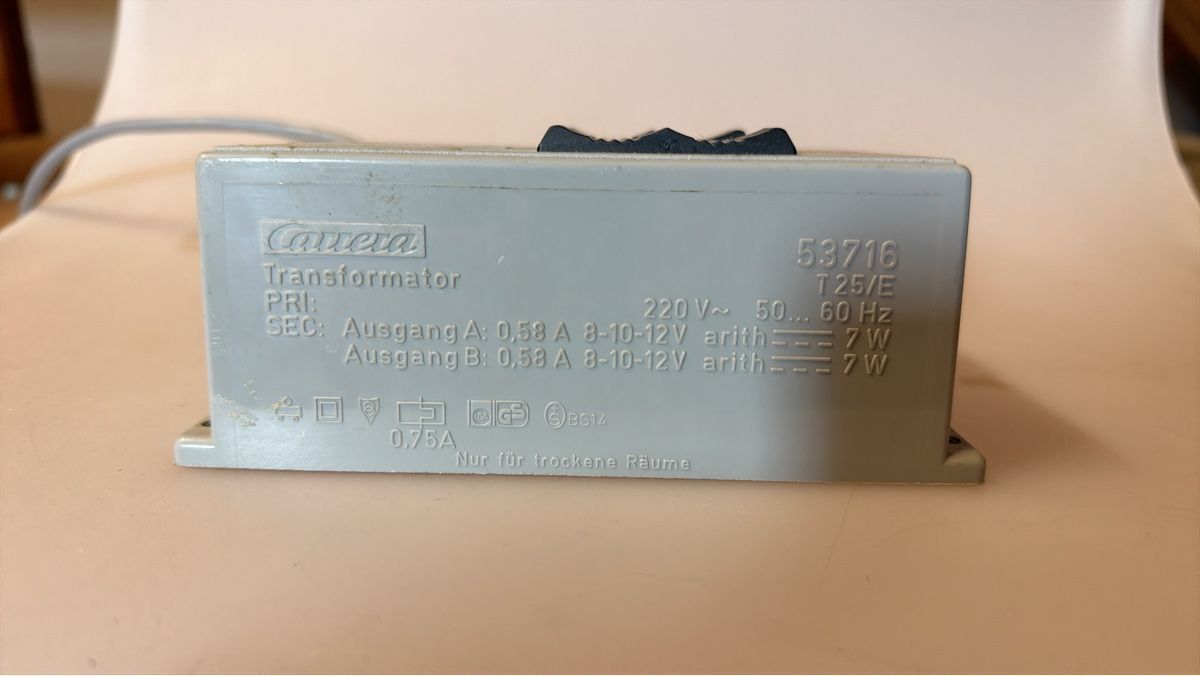 Carrera Piste: Carrera Transformator 53716, 220V, geb.Zustand, Vintage – Usato da Stadel venduto da marcello32