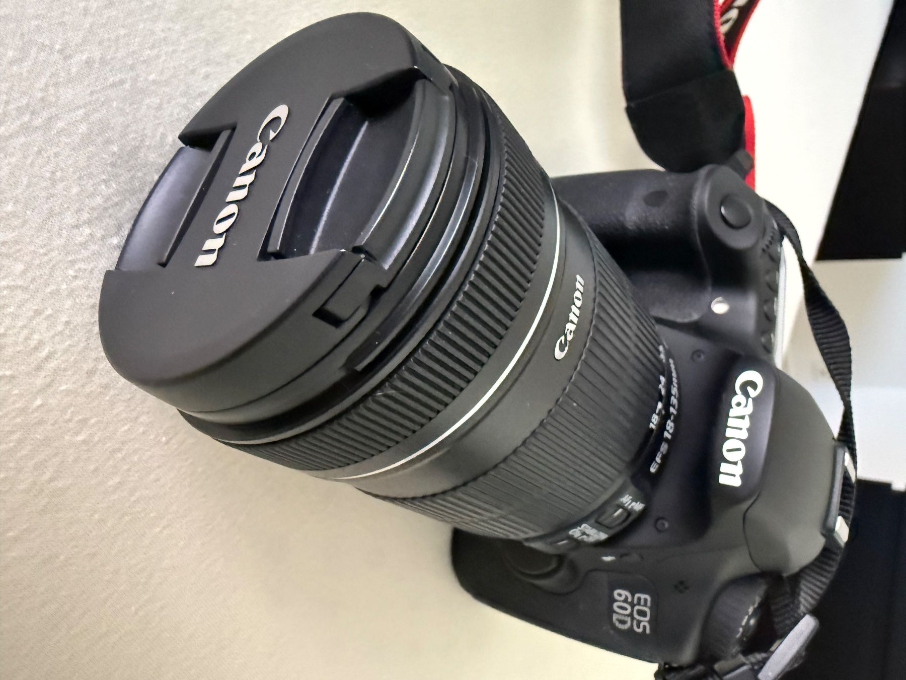Canon Fotocamera: Canon EOS 60D DSLR – Usato da Oberwil BL venduto da napetak 2