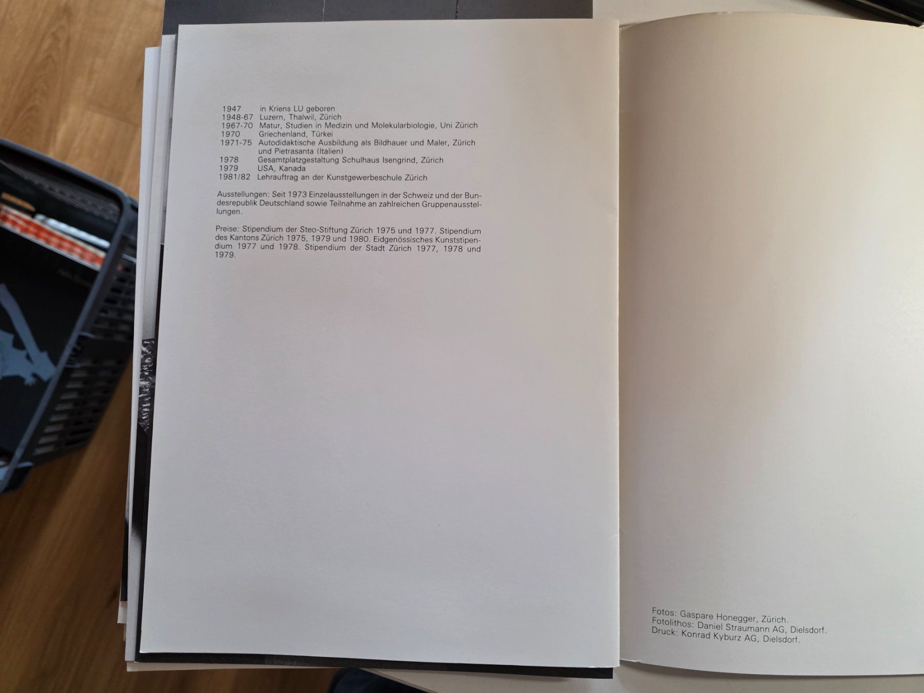 Libri: John Grüniger - Flugkörper - signiert – Usato da Walterswil BE venduto da Lonitti 5