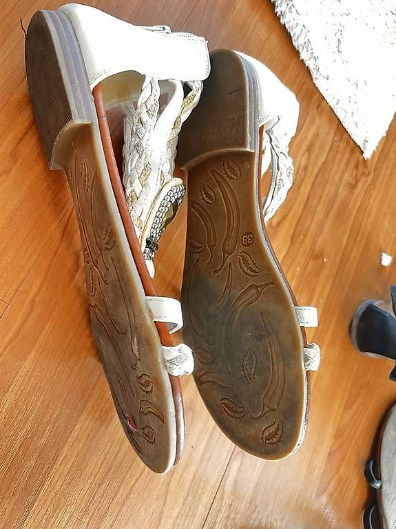 Damenschuhe: Sommersandalen – Gebraucht aus Niederglatt ZH von NICELODEON18 1
