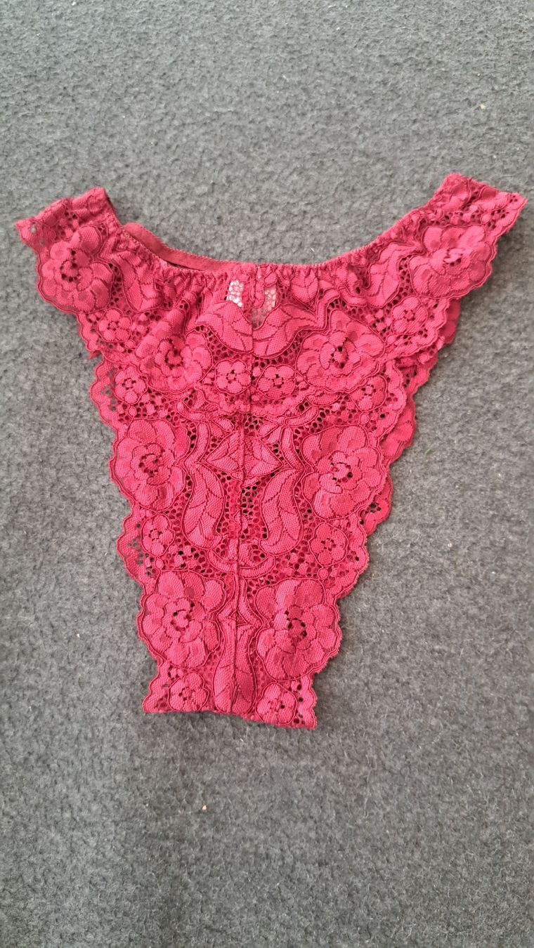 Altra biancheria intima: Bralette und 2 Slips  Grösse 36/38 – Usato da Riehen venduto da Chimpara 5