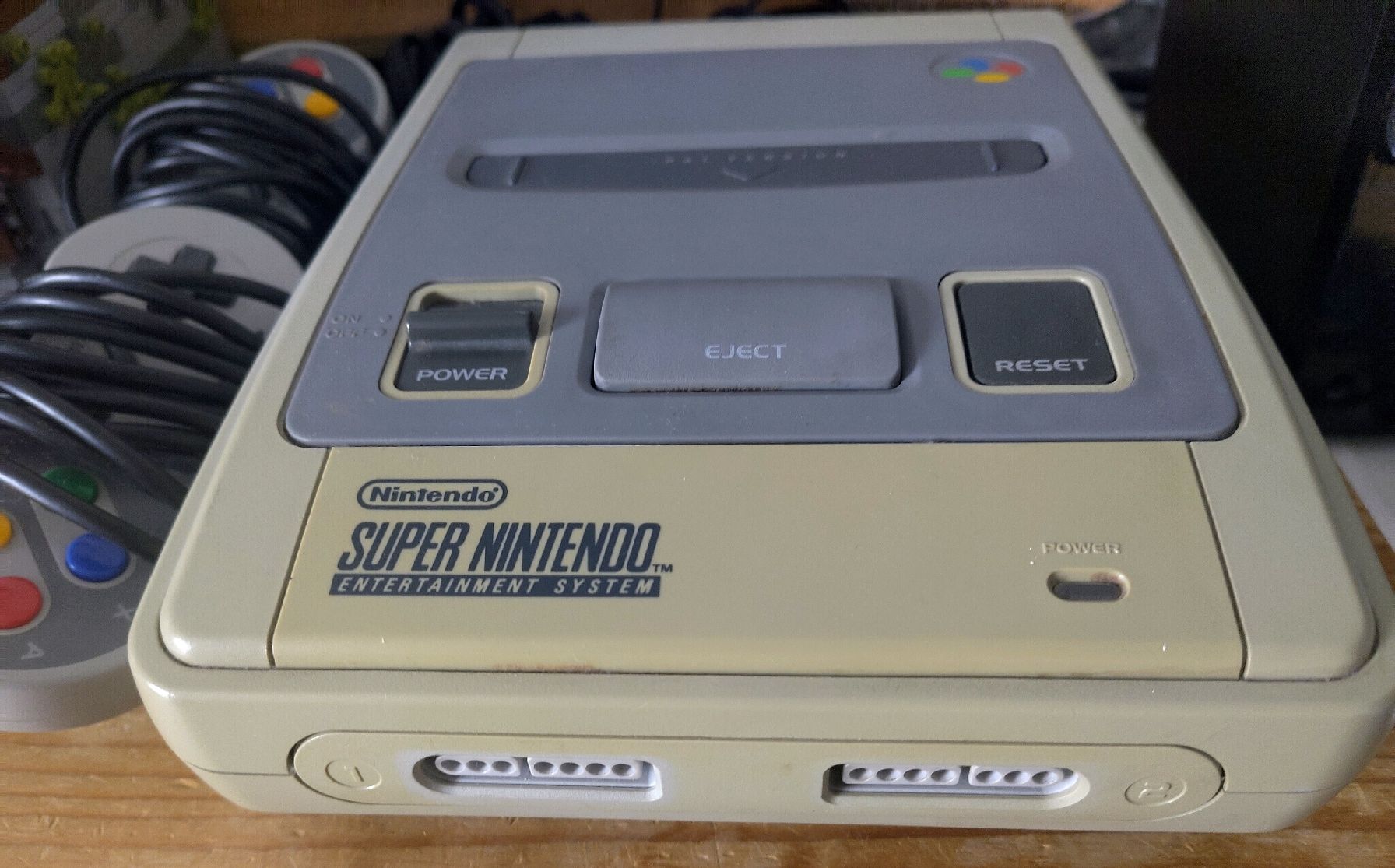 Nintendo Konsolen: SNES PAL Version inkl. 2 Controller + 3 Spiele – Gebraucht aus Olten von WasmerS 1