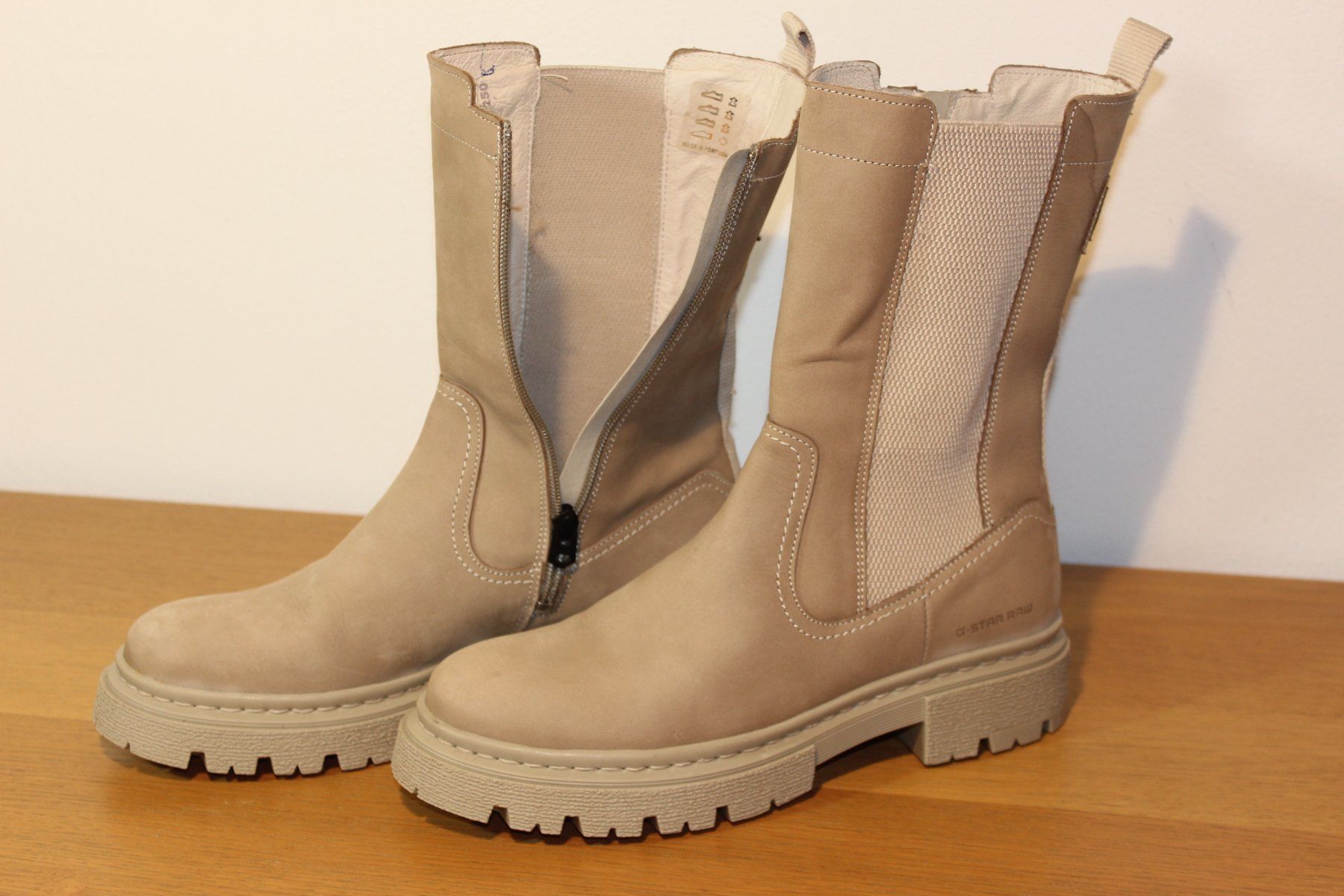 G-Star Scarpe da donna: G-STAR RAW Stiefel, Gr. 40 – Nuovo (secondo la descrizione) da Basel venduto da Mila_Graf 2