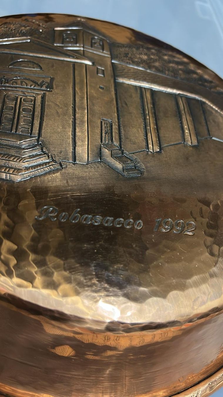 Tutte le decorazioni: Pentola di rame da appendere Robasacco 1992 – Usato da Melano venduto da H-Sara 1