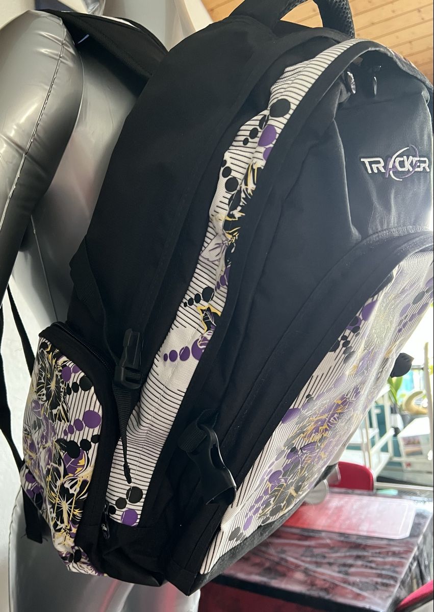 Rucksäcke: Sac à dos Tracker fleuri - Idéal pour la rentrée! – Gebraucht aus Chézard-St-Martin von Cheyenne_75 6